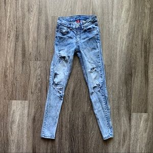Divided High Waisted Distresses Jeans Size 4